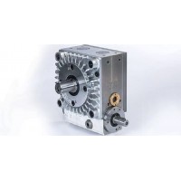 德國TANDLER 帶加強(qiáng)軸的行星錐齒輪調(diào)速齒輪箱 SP2