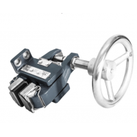 Rietschoten機械制動器，通過杠桿系統(tǒng)或具有手動可調(diào)預(yù)緊力的彈簧產(chǎn)生